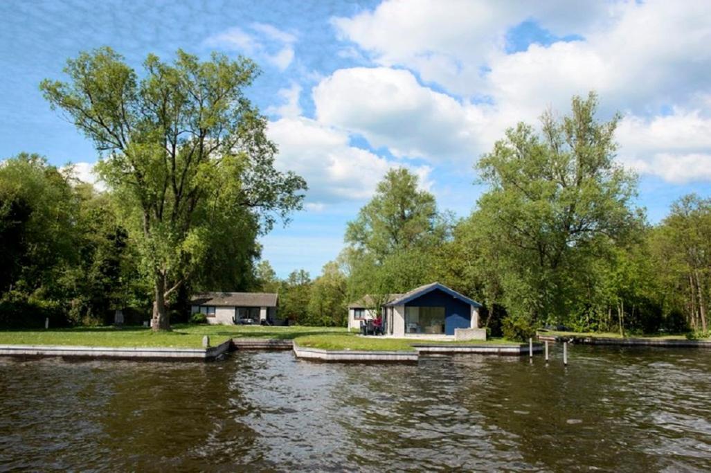 Hotel Bungalow Op Eiland Loosdrecht Esterno foto